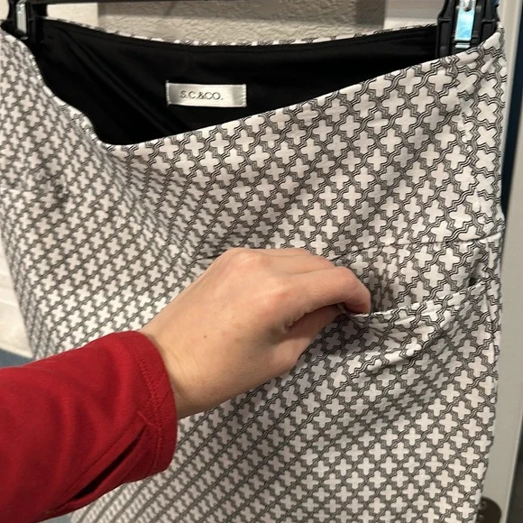 Ladies Medium Golf Skort S.C. And Co. - Picture 4 of 5